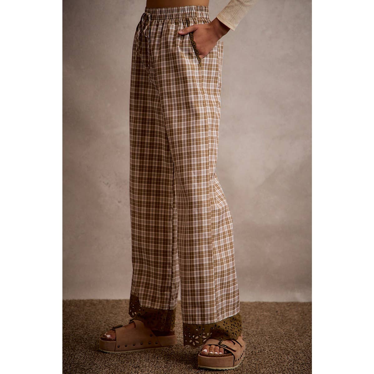 Plaid Pants Brown