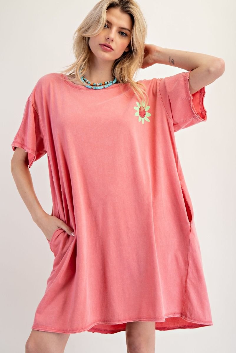 Queen Coral Smiley Sleep Dress